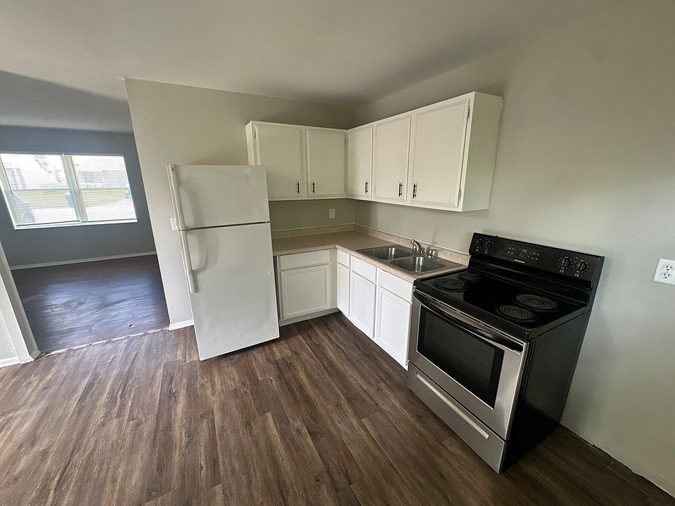 1st image of 8315 Meadowlark Dr