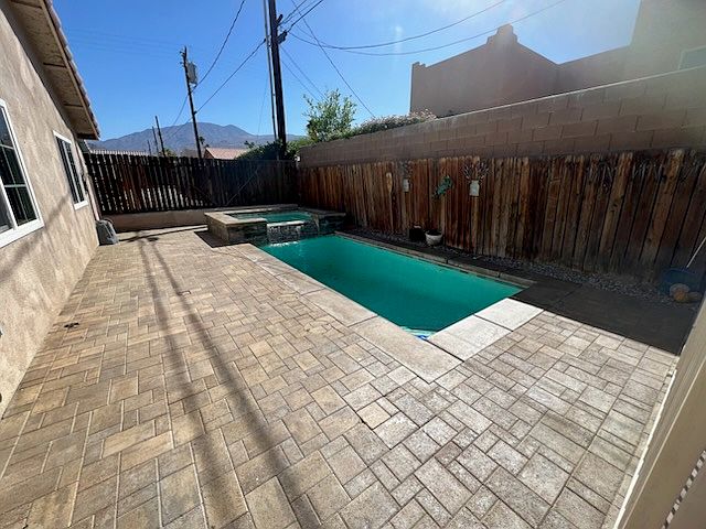 1st image of 52705 Avenida Herrera