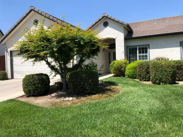 2300 Sierra St APT 102, Kingsburg, CA 93631