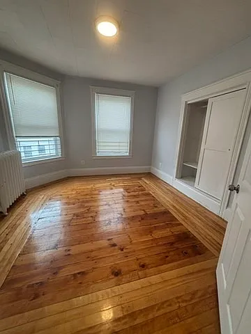 3 bed, 1.0 bath, 900 sqft, $3,000 — Photo 4