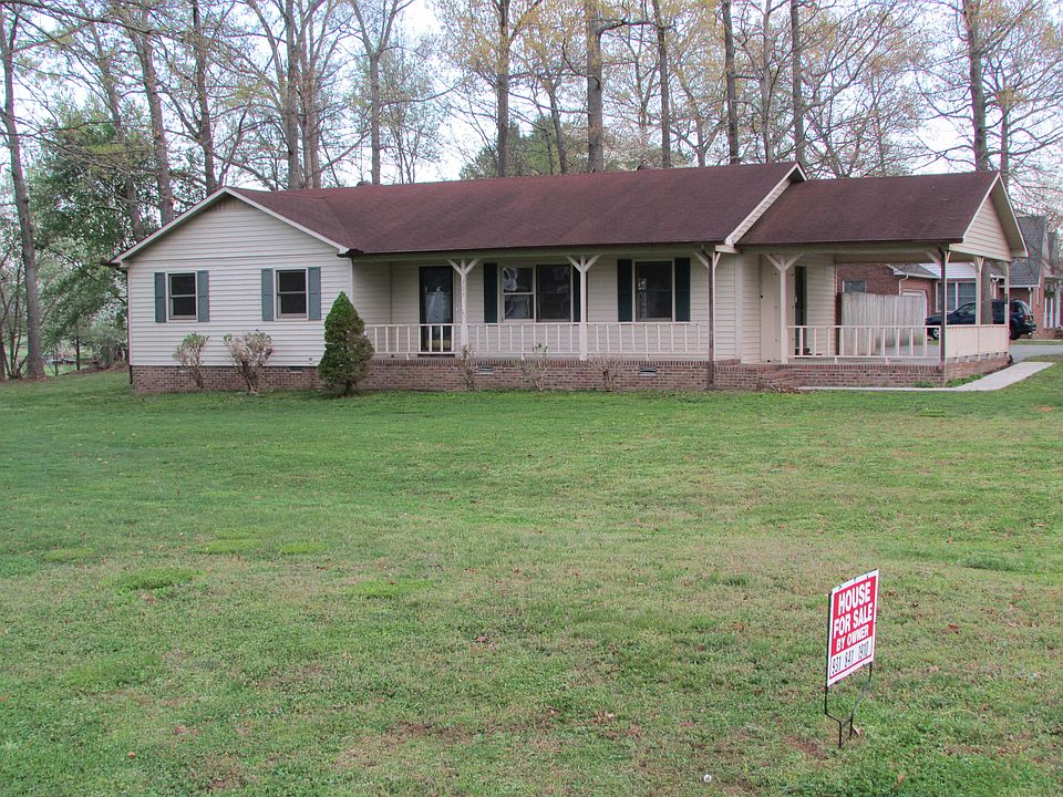 209 Red Oak Drive