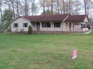 209 Red Oak Dr, Manchester, TN 37355