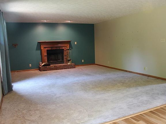 3rd image of 3224 Crickwood Dr