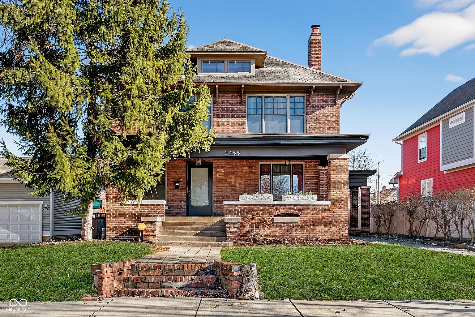 2455 Broadway St photo 1