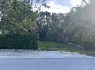 8 Buttonwood Dr, Key Largo, FL 33037