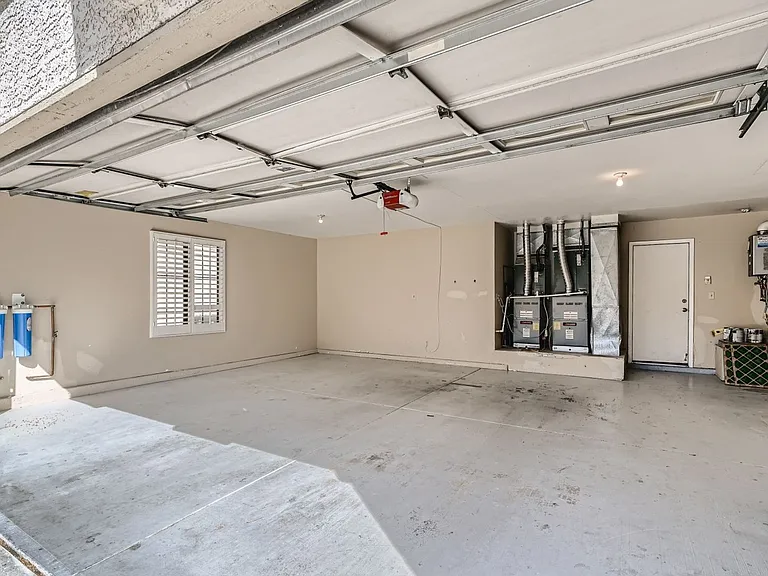 2224 Bear Valley St — Photo 25