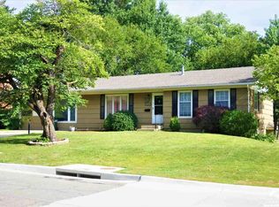 3502 W 10th St, Lawrence, KS 66049