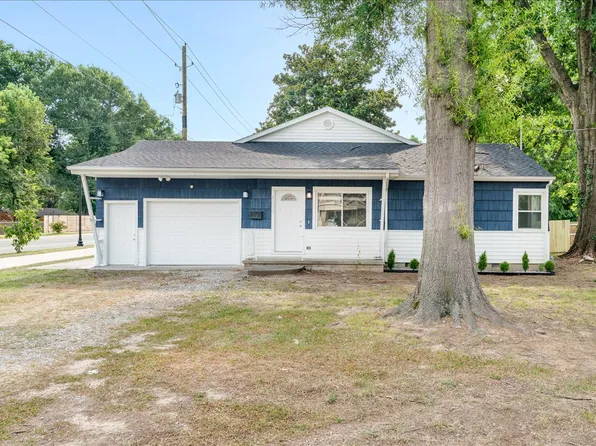 1666 Oakland Ave, Fayetteville, AR 72703