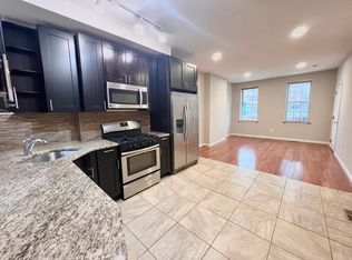 907 S 13th St #2B, Philadelphia, PA 19147