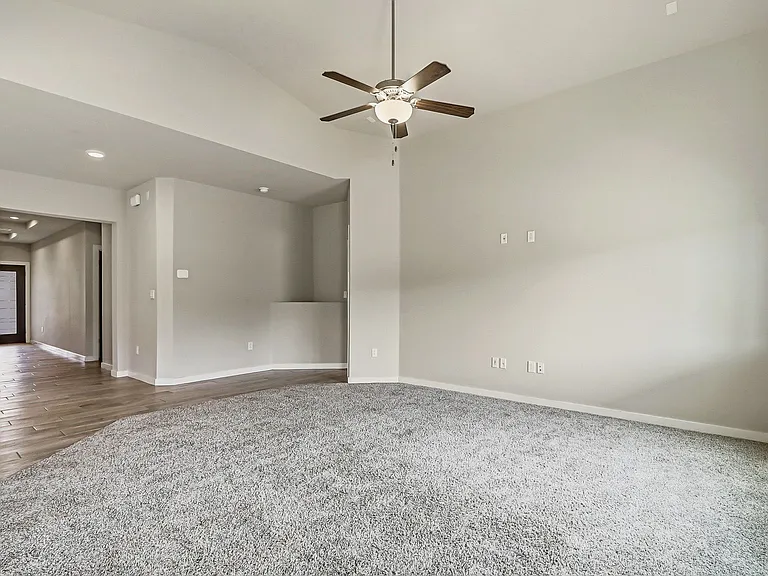 14740 Mike A Mendoza Ave — Photo 9