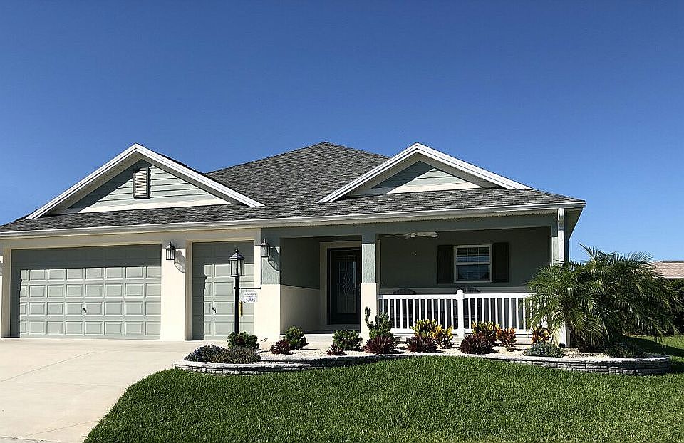 1st image of 3098 Spider Lily St
