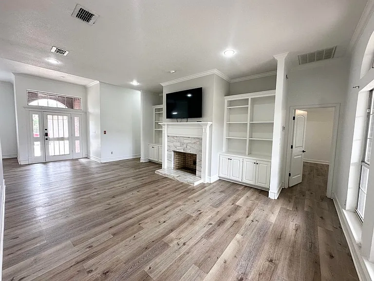 1800 Dukes Dr — Photo 9