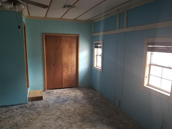 3rd image of 123 Folsom Dr