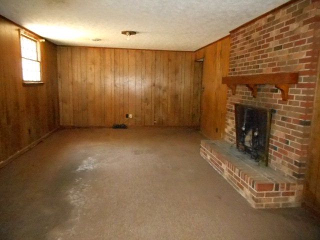 2nd image of 323 Stanley Dr