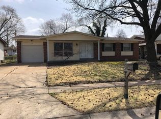 2720 Knollwood Ln, Florissant, MO 63031