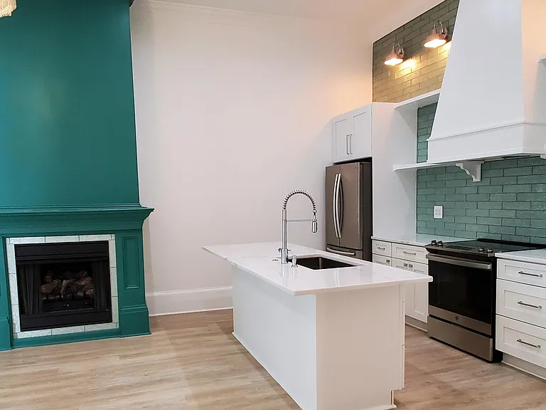 306 W Park Ave #A — Photo 7