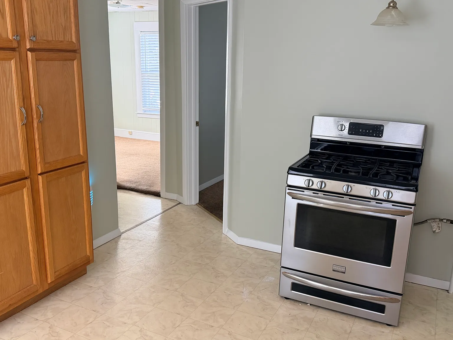 2 bed, 1000 sqft, $1,500 — Photo 4