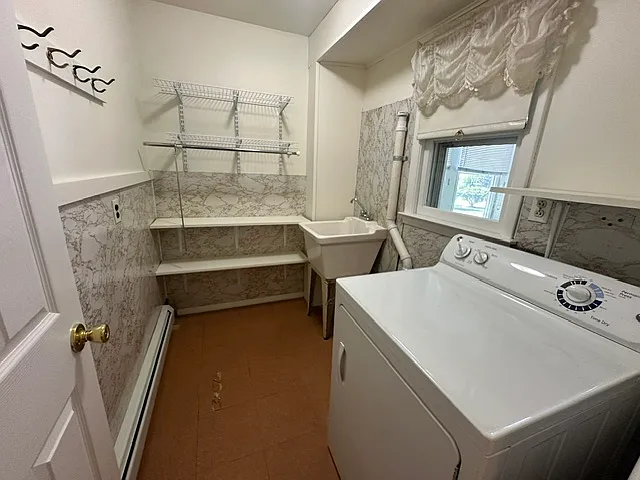 335 E Main St — Photo 11