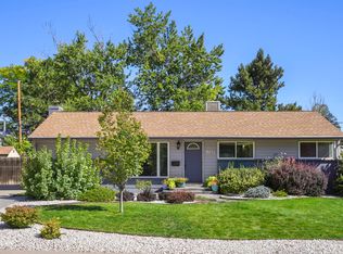 1420 S Saulsbury St, Lakewood, CO 80232