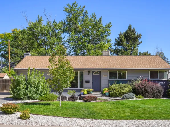 1420 S Saulsbury St, Lakewood, CO 80232