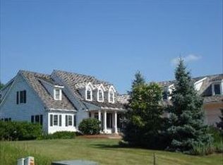 1430 Bull Valley Dr, Woodstock, IL 60098