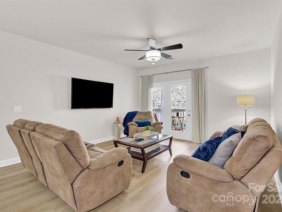 1st image of 16348 Redstone Mountain Ln