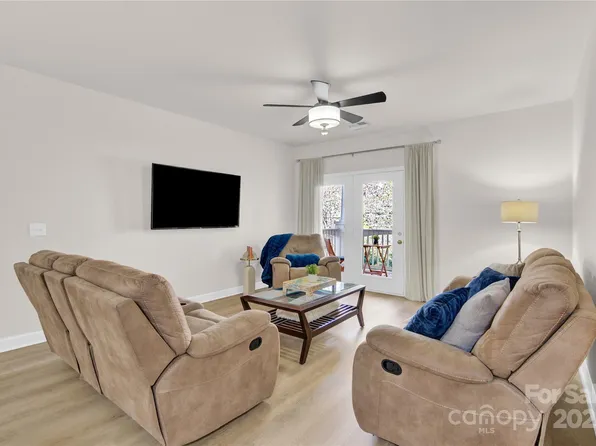 16348 Redstone Mountain Ln, Charlotte, NC 28277