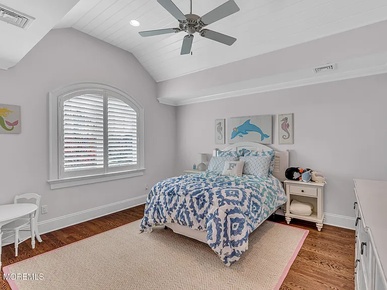 316 Jersey Ave — Photo 18
