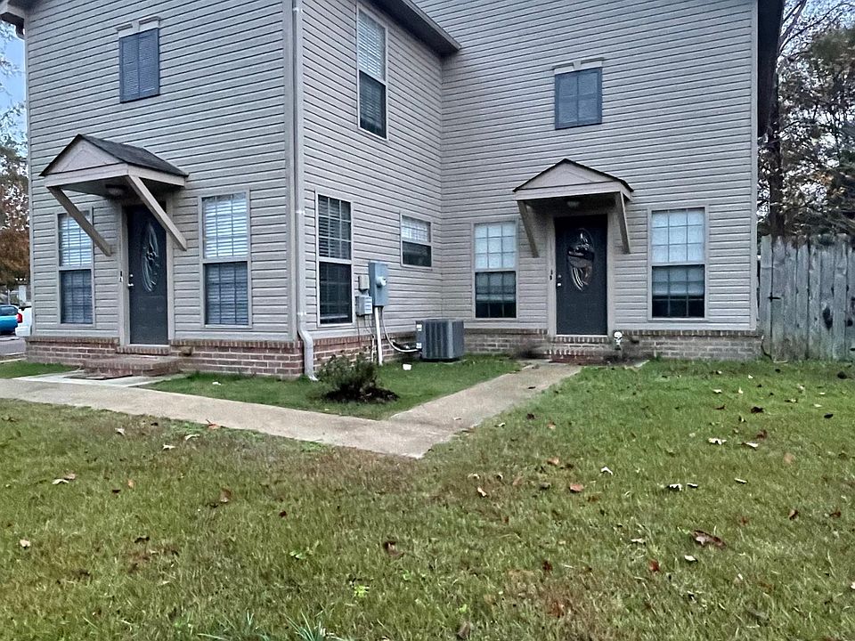 1st image of 1317 Felix St #B