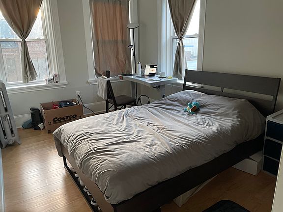 4th image of 70 Joy St APT 15A
