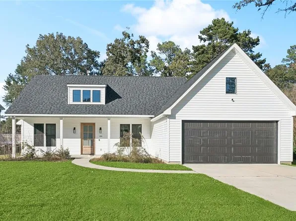 46 Mary St, Madisonville, LA 70447
