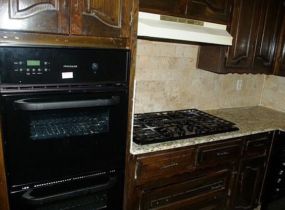 2nd image of 814 Granada Dr