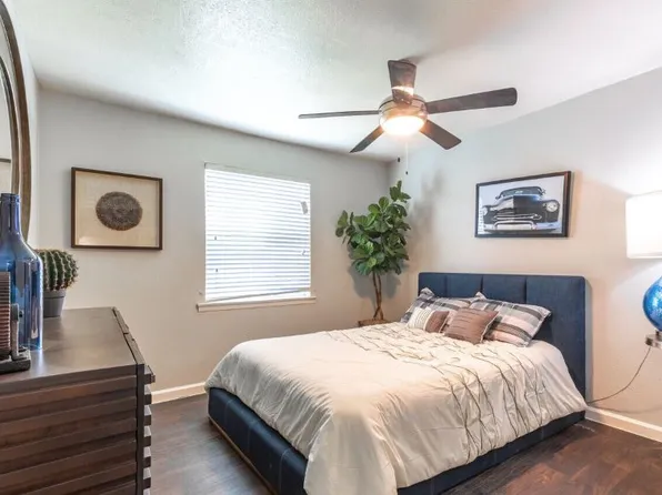 3555 E Overton Rd #3, Dallas, TX 75216