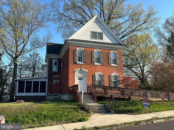 270 Broad St, Spring City, PA 19475