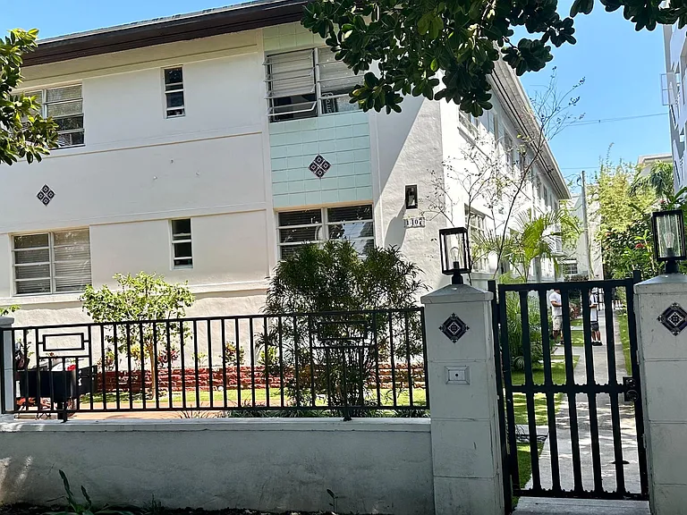 1407 Meridian Ave — Photo 7