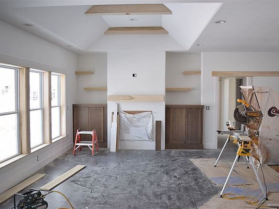 3rd image of 965 Grouse Ct