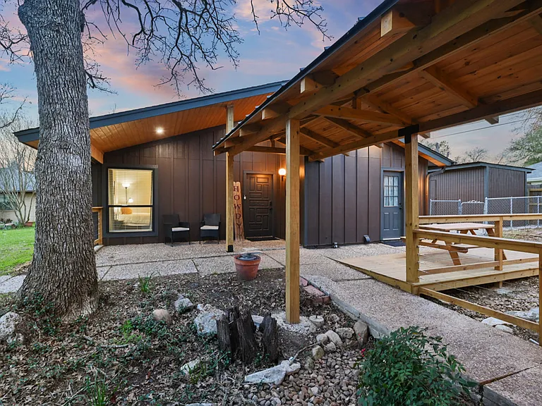 1409 Clement Ct #ID1328074P — Photo 12