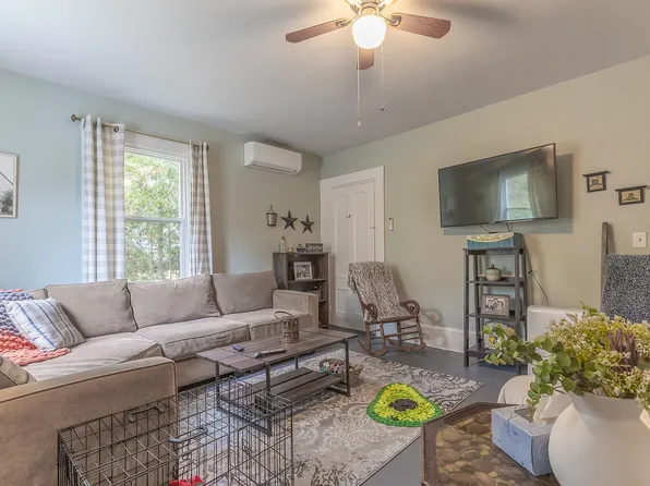 19 Central St #19, Ellsworth, ME 04605