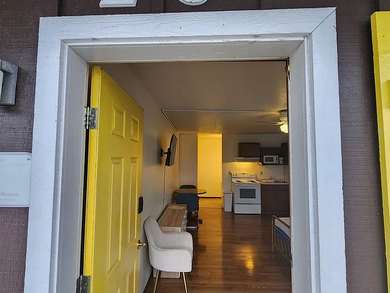 Rapids Studio Apartments — Photo 12
