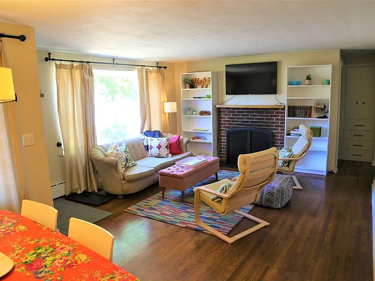 1011 NW 34th St — Photo 5
