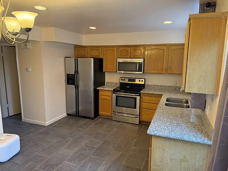 2803 S 1st Ave — Photo 12