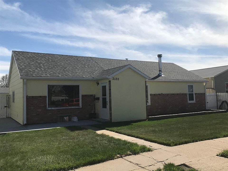 1st image of 2120 W 2nd St