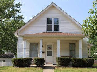 121 W Warmouth St, Salem, IL 62881