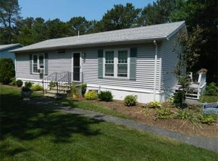 16 Barnfield Dr, Plymouth, MA 02360