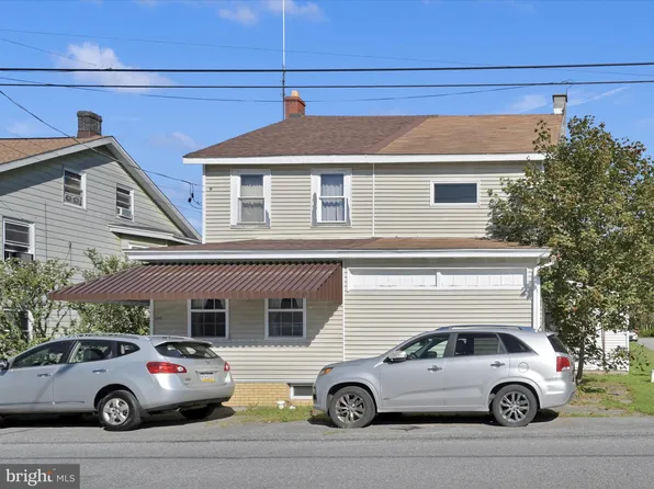 132 Hazle St, Delano, PA 18220