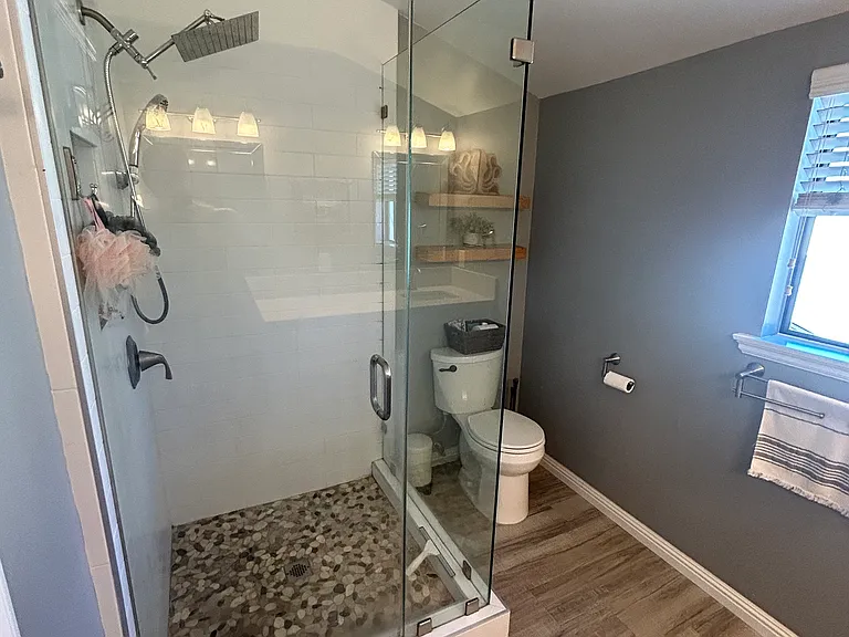 348 Sydney Ln — Photo 18