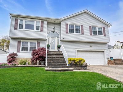 6 Muravski Ct, South River, NJ, 08882