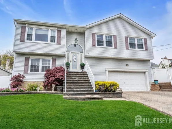 6 Muravski Ct, South River, NJ 08882