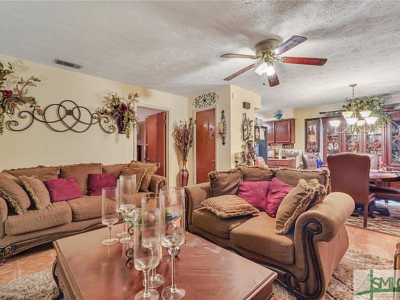 5th image of 106 Bradford Court