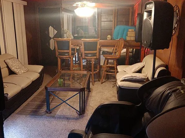 4080 Beryl Rd, Flint, MI 48504